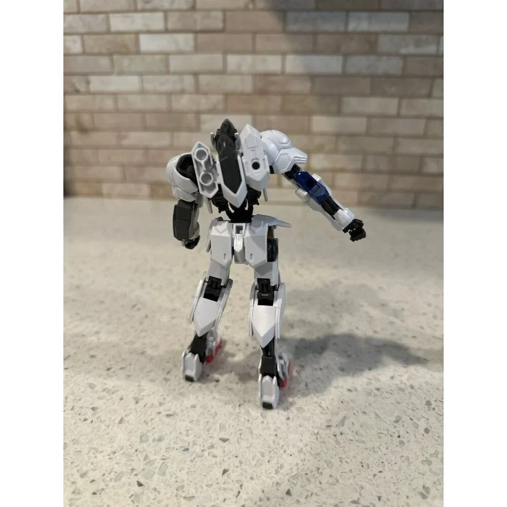 Gundam action‎ figures (b7)